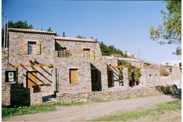 Family pension Agia Pelagia 2